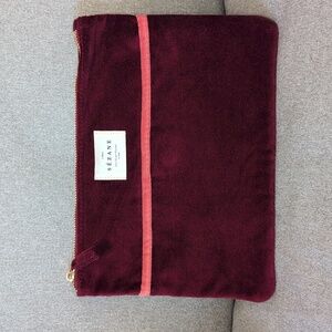 Sezane velvet pouch.